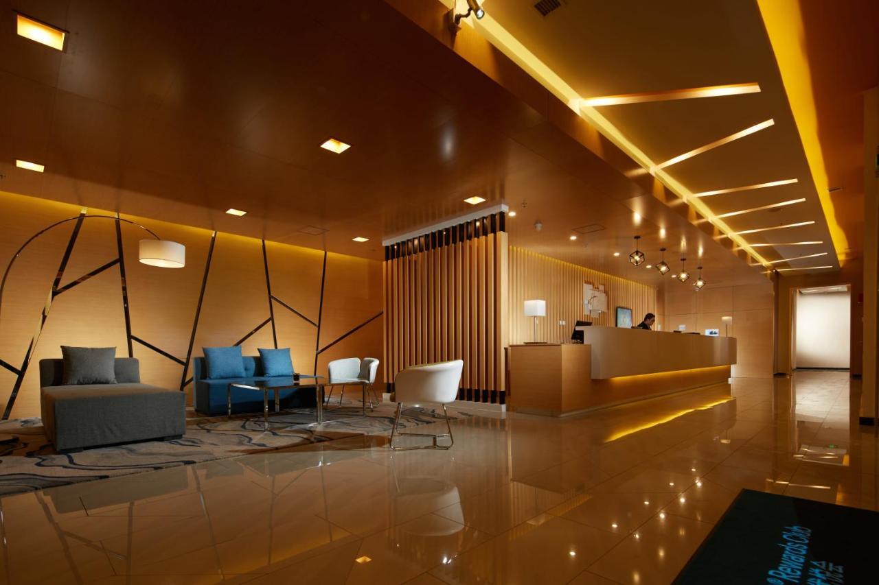 Holiday Inn Express Tangshan Downtown By Ihg Exteriör bild