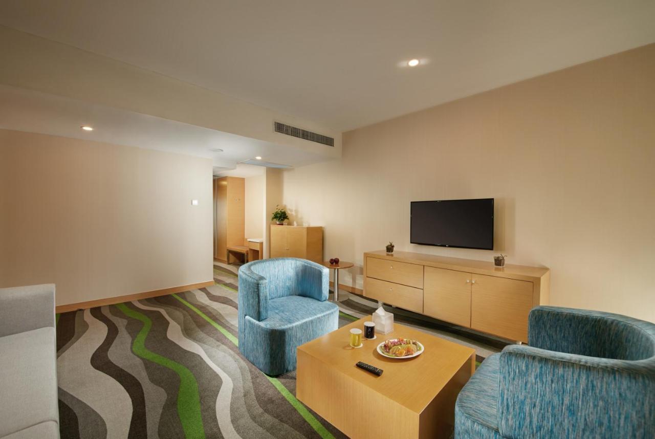 Holiday Inn Express Tangshan Downtown By Ihg Exteriör bild