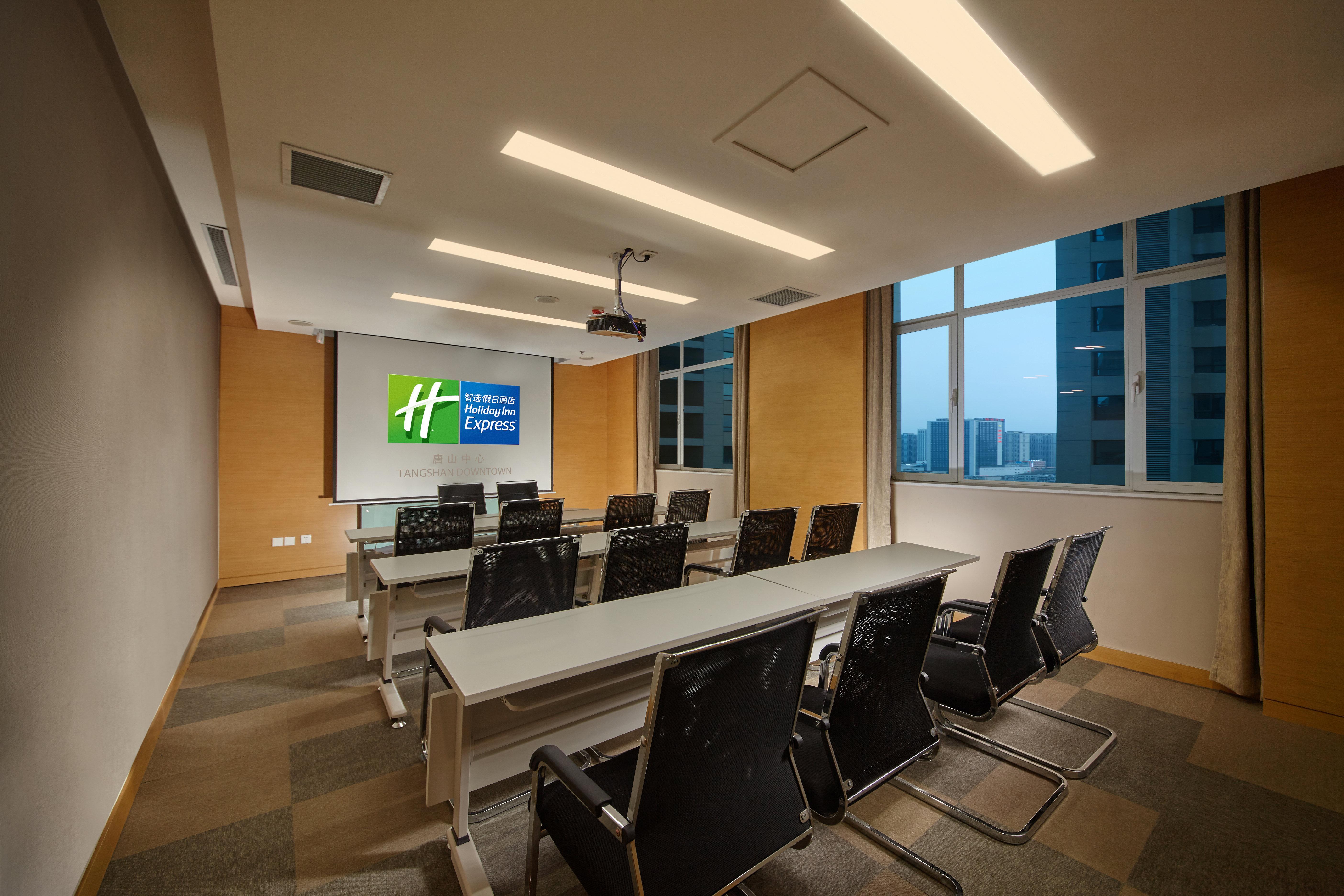 Holiday Inn Express Tangshan Downtown By Ihg Exteriör bild