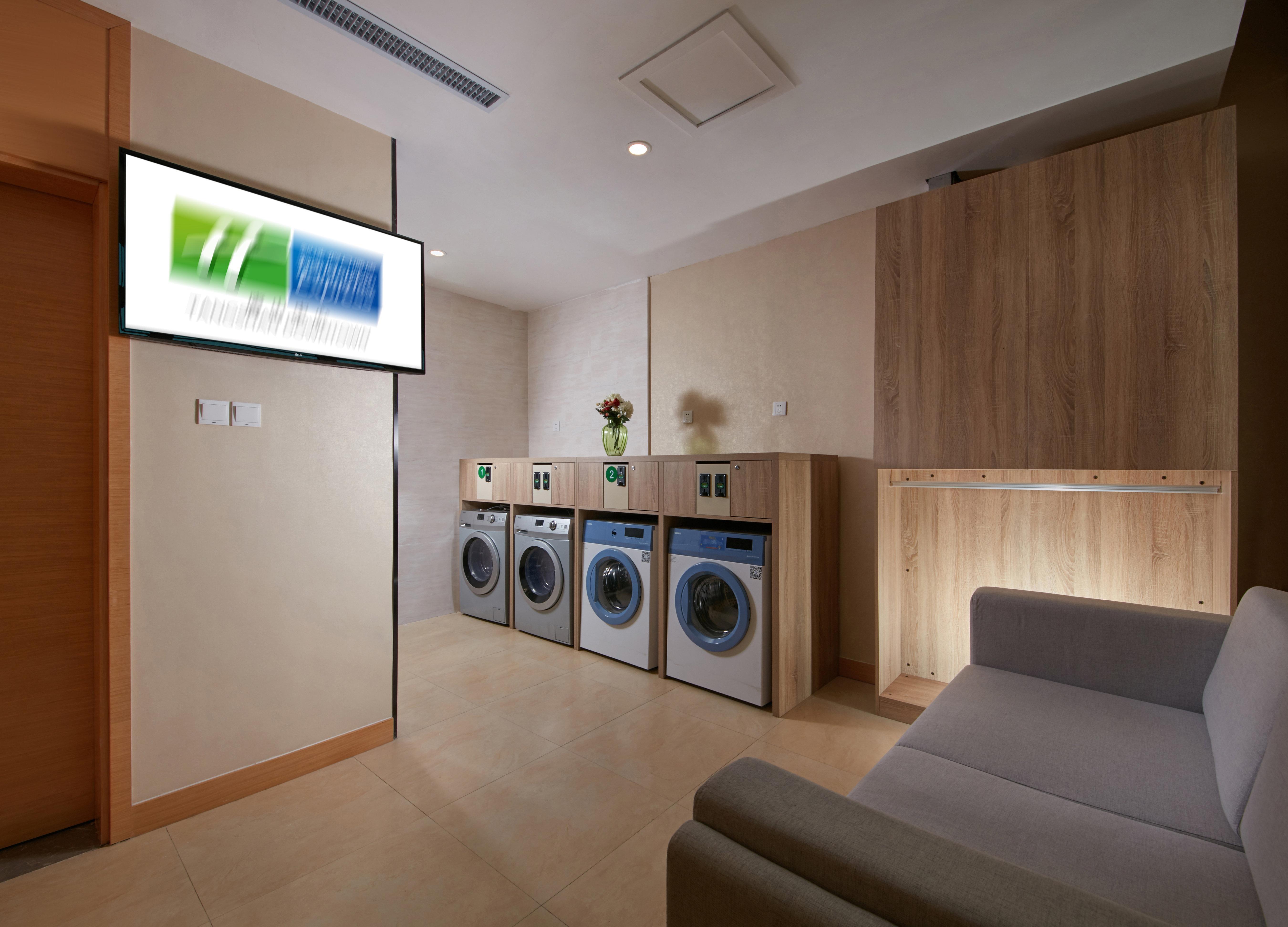 Holiday Inn Express Tangshan Downtown By Ihg Exteriör bild
