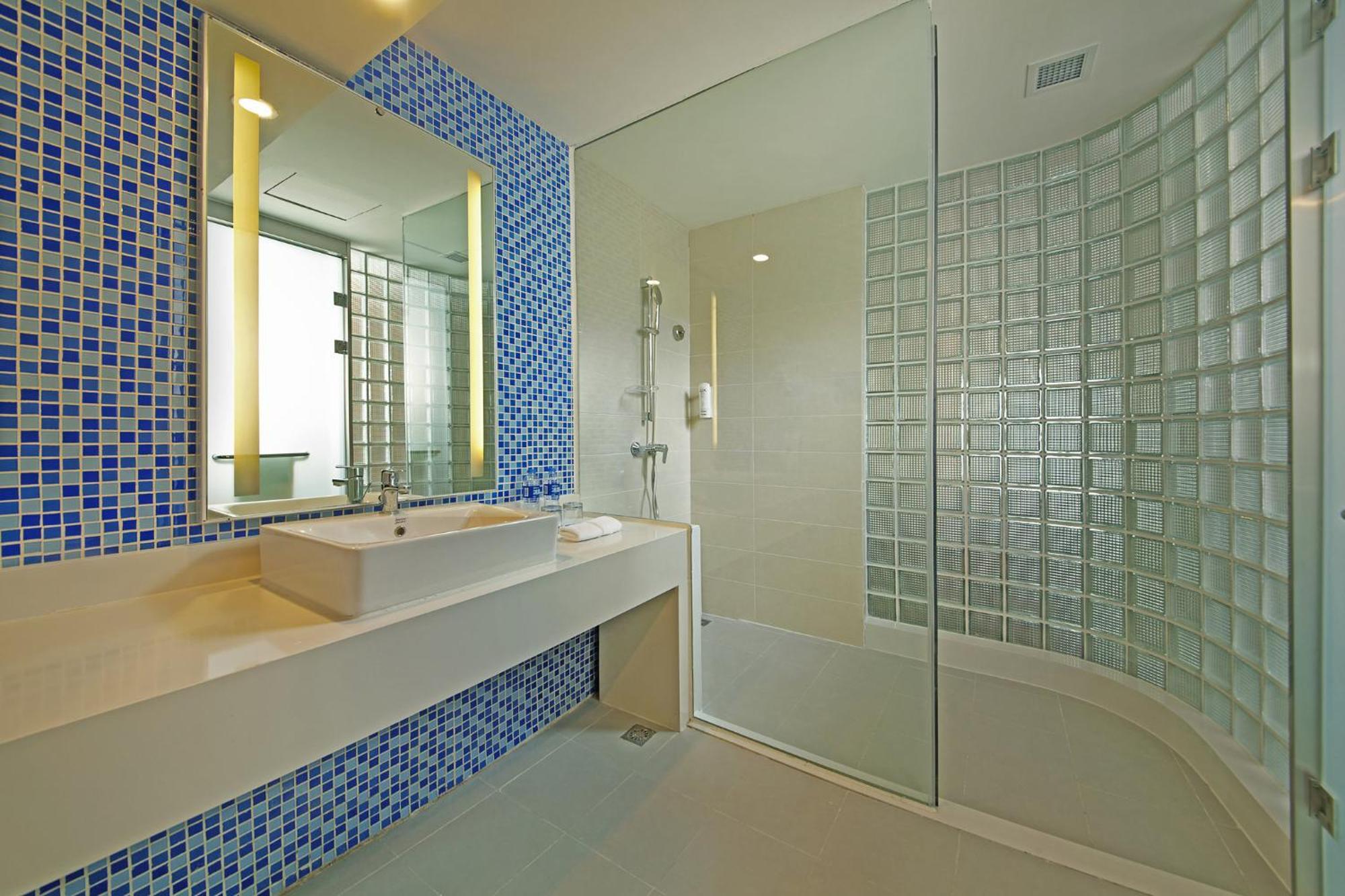 Holiday Inn Express Tangshan Downtown By Ihg Exteriör bild